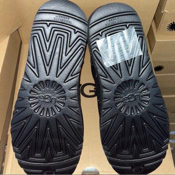 Ugg classic mini zodiac - Picture 4 of 4